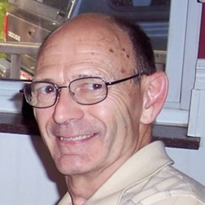 Lawrence  Sova