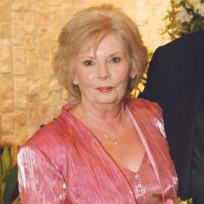 Donna  Retano