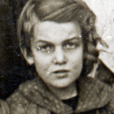 Sallie  Crawford