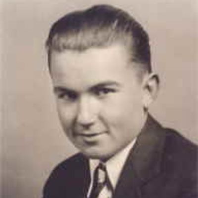 Robert  Bayles