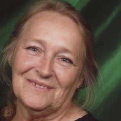 Arlene  Bruce