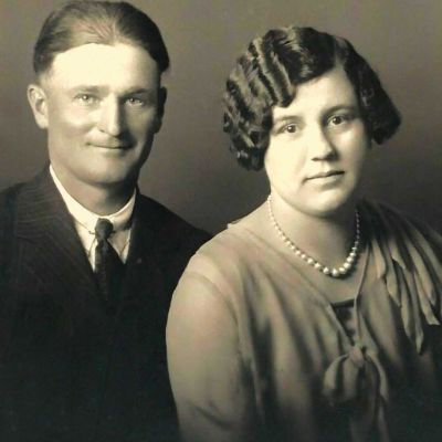Anna  Garriott