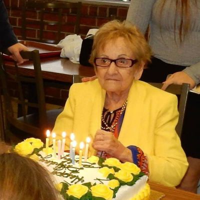 Gloria  Gaman