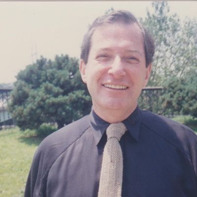 Stephen  Oxenfeldt