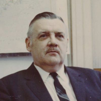 Kenneth  Waters