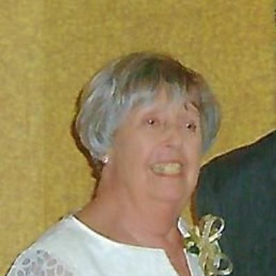 Jane  Leach