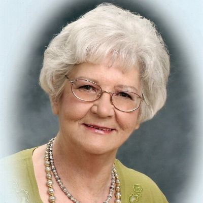 Della  Neeland