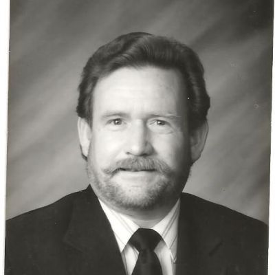 Jerry  Van Houtin