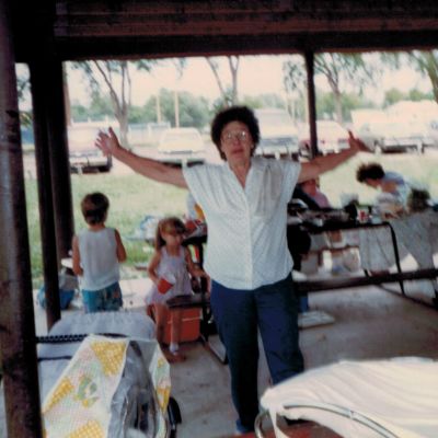 Viola  Roberts