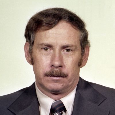 Robert  Dodson