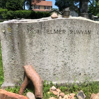 Elmer  Runyon