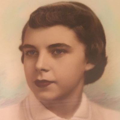 Jeanine  Mennear