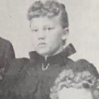 Hilka  LaDage