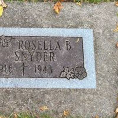 Rosella  Snyder