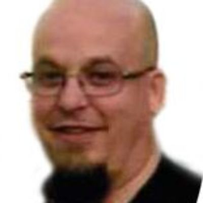 Robert  Moke
