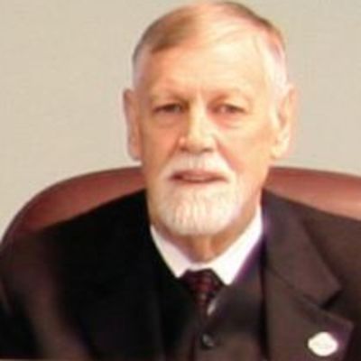 Gene  McIntyre