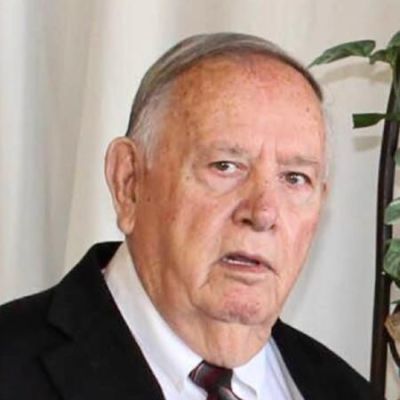 Harold  Williams