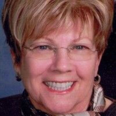 Nadine  Powers